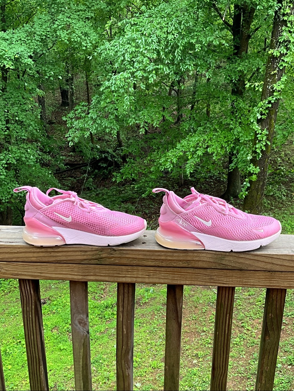 Nike Air Max 270 Pink Sneakers Size 2.5 Youth